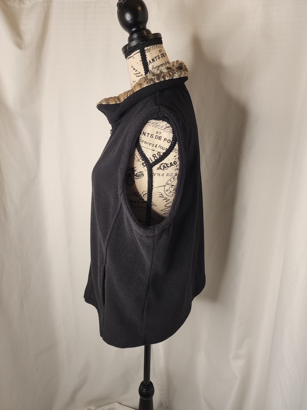 By Design Vest - Picture 3 of 7
